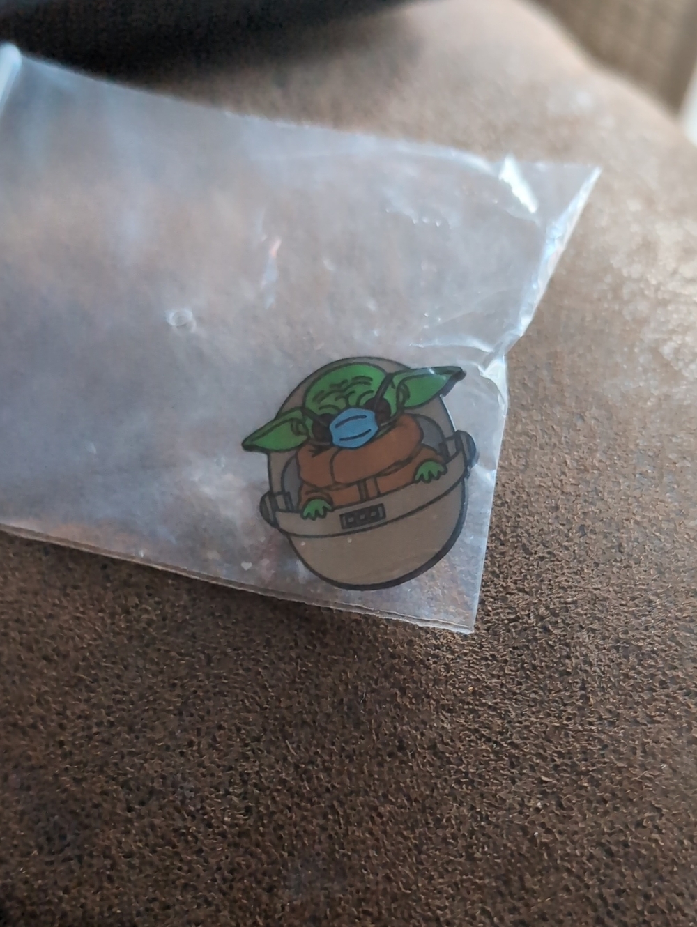 3/8⚡ Grogu W Mask In Hover Pram Pin